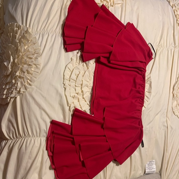 Red Ruffled Crop Top - Picture 2 of 3